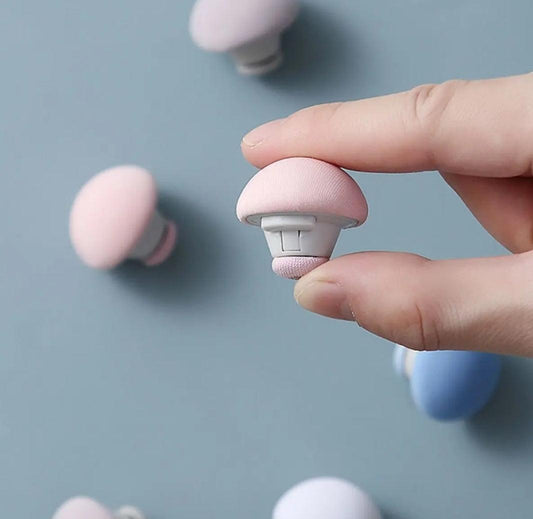 Quilt Fixer Clip Sheet Gripper Bed Cover Holder Bedding